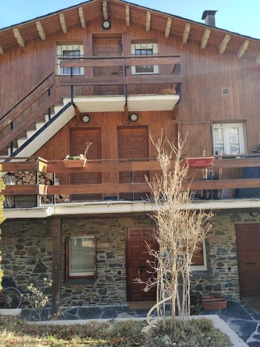 Precioso Apartamento En La Cerdanya La Molina  Exterior photo